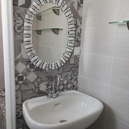 Three Harites Aparthotel 3*