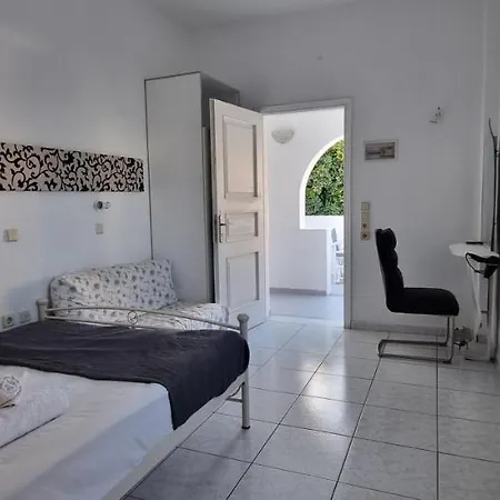 Three Harites Aparthotel 3*