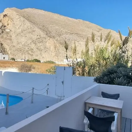 Three Harites Aparthotel 3*