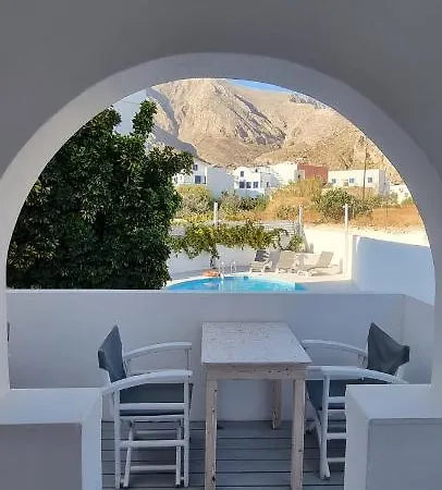 Aparthotel Three Harites 3*