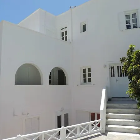 Aparthotel Three Harites 3*