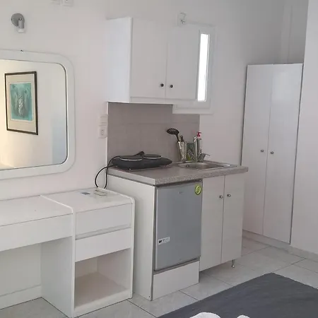 Aparthotel Three Harites 3*